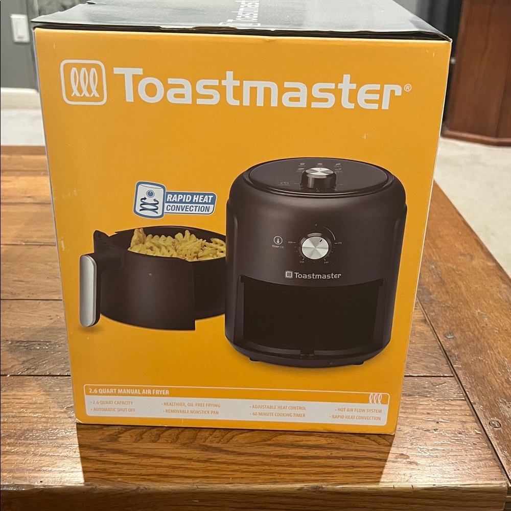 Toastmaster 2.6 Quart Air Fryer-Black. Item is brand new in original packaging. - Picture 4 of 7